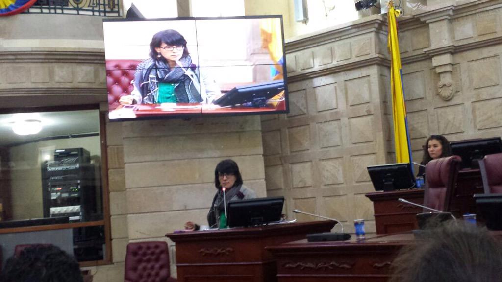 Secretaria Susana Muhamad en audiencia pública en la Cámara de Representantes