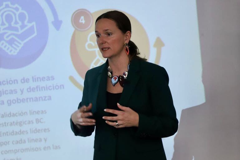 secretaria de ambiente Carolina Urrutia